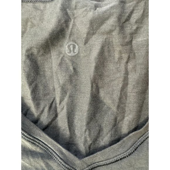 Lululemon Green Knot A Problem Long Sleeve Tie Front Top Dark Olive Sz 6 EUC - Picture 2 of 8